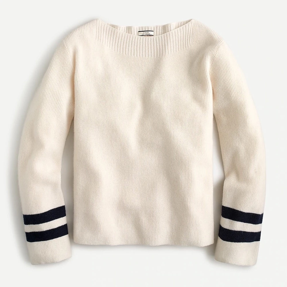 100% Cashmere boatneck sweater with bell sleeves